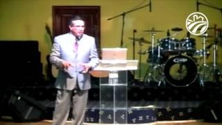 Completos en Cristo – Pastor Chuy Olivares