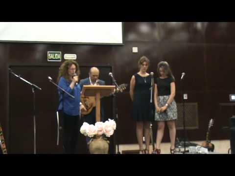 La Familia De Jose Y Miriam Alabando A Dios – Retiro Iglesia Betania En Punta Unbria (03 04 2015)