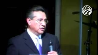 ¿La Biblia se contradice? – Pastor Chuy Olivares