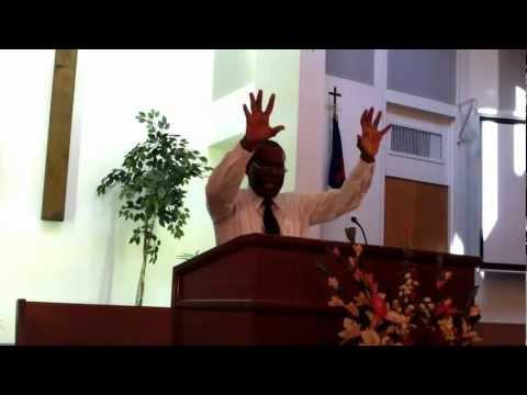 Pastor Rolando Diaz – El primer mensaje de la Cruz de Cristo